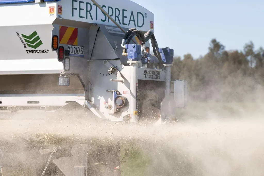 Fertspread spreader applying product