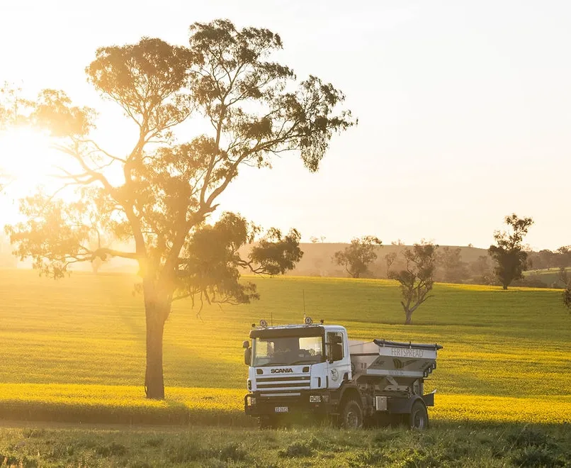 Fertspread spreader working a paddock